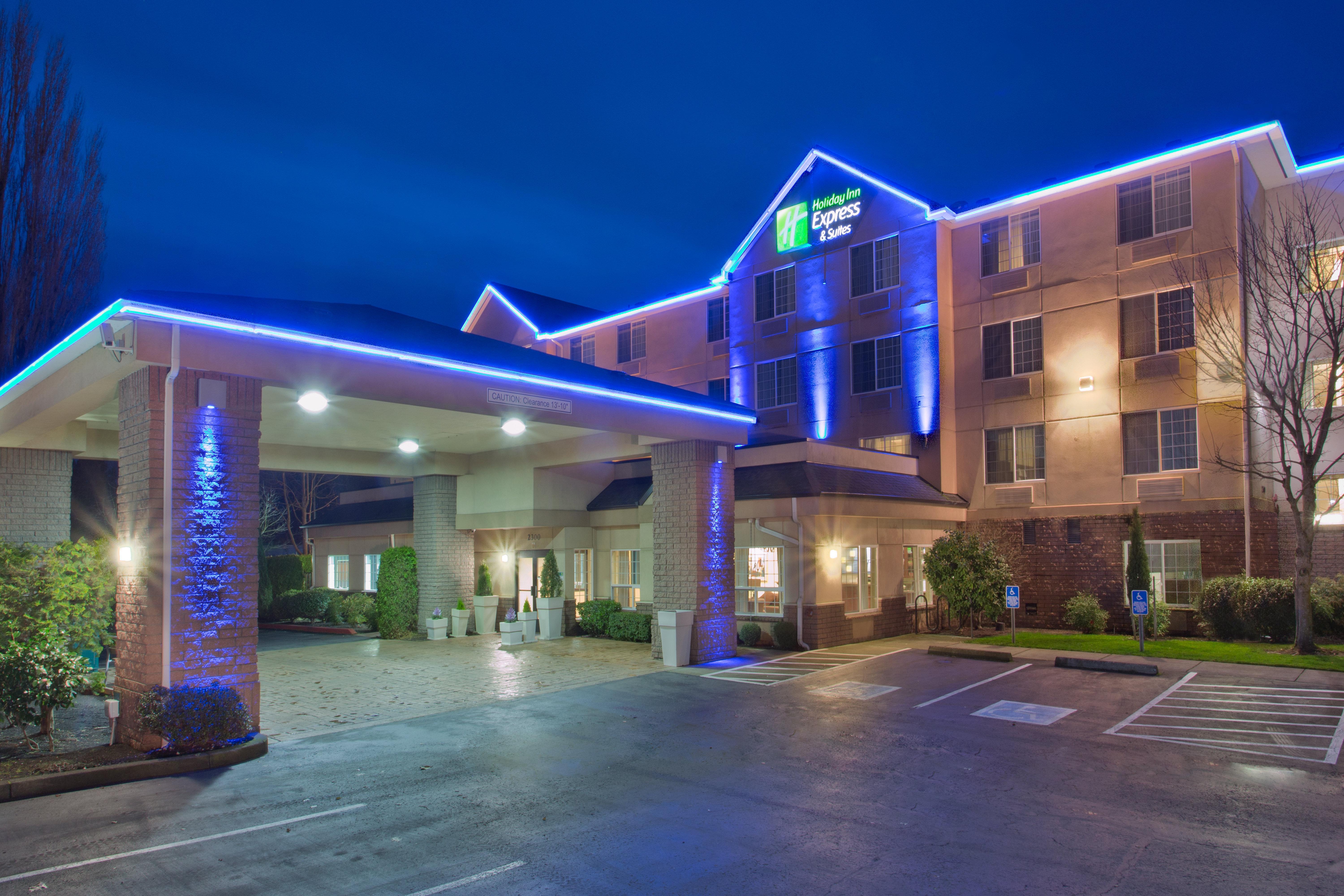 Holiday Inn Express Hotel & Suites Portland - Jantzen Beach By Ihg Екстериор снимка