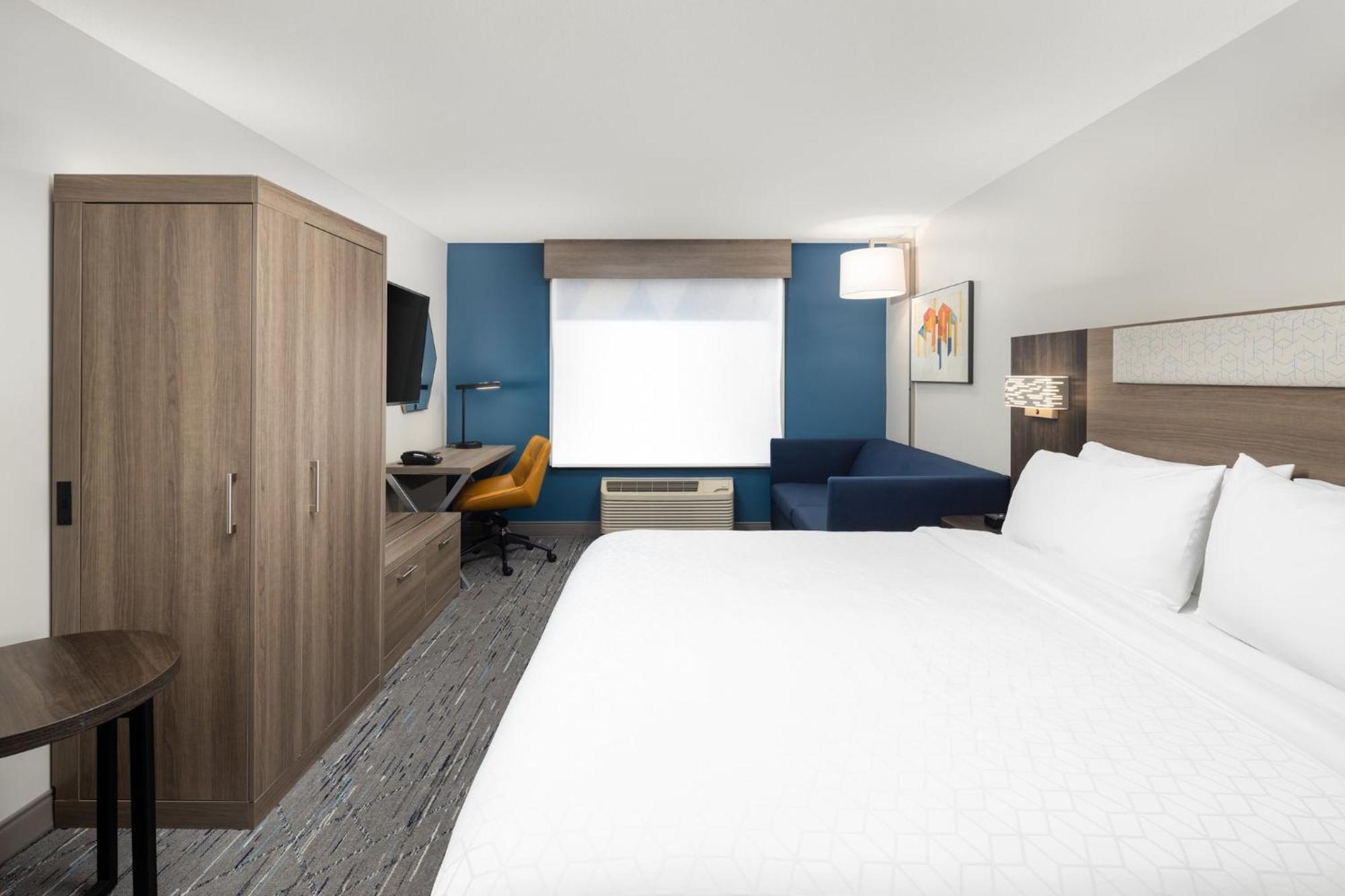 Holiday Inn Express Hotel & Suites Portland - Jantzen Beach By Ihg Екстериор снимка
