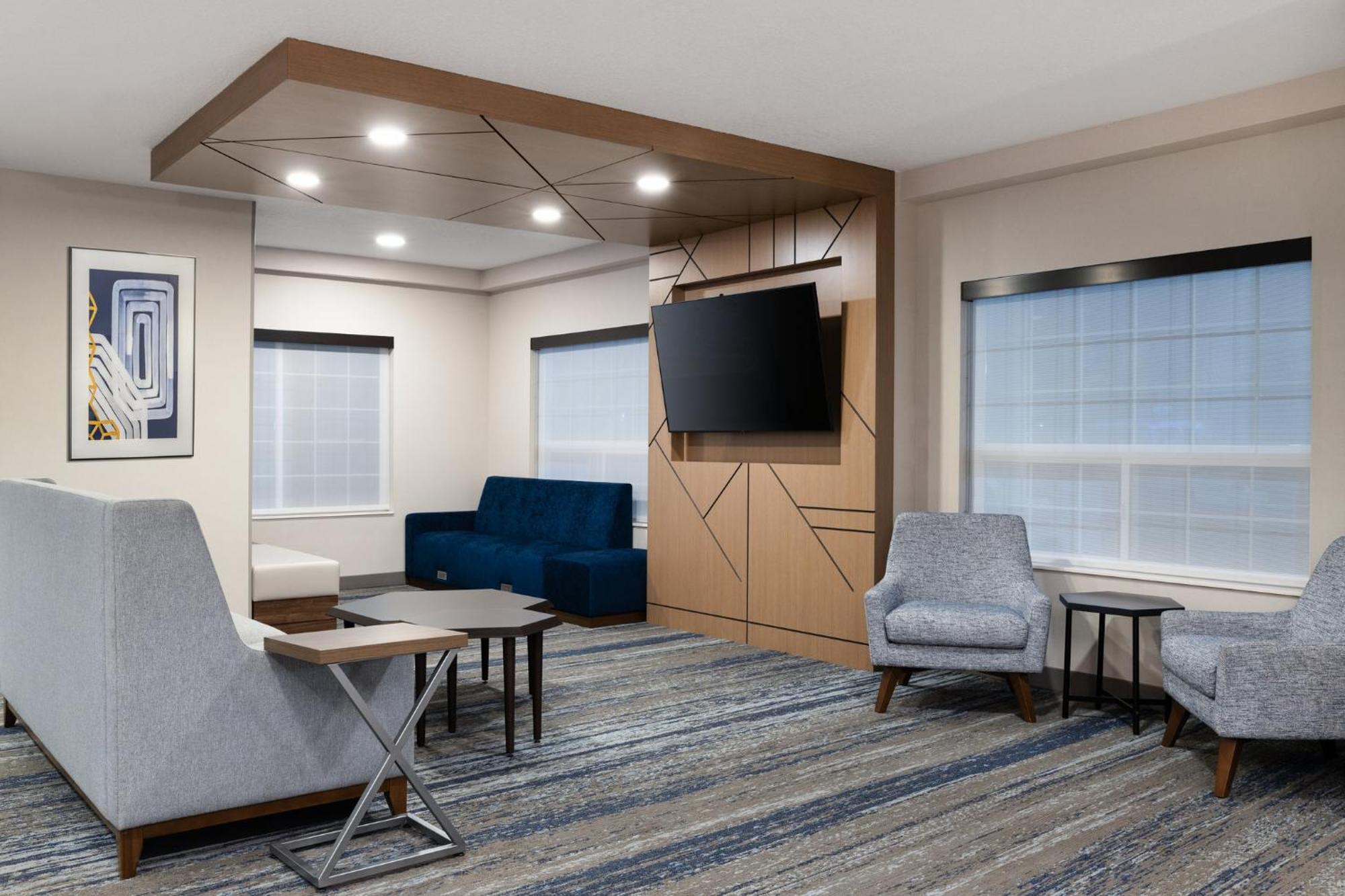 Holiday Inn Express Hotel & Suites Portland - Jantzen Beach By Ihg Екстериор снимка