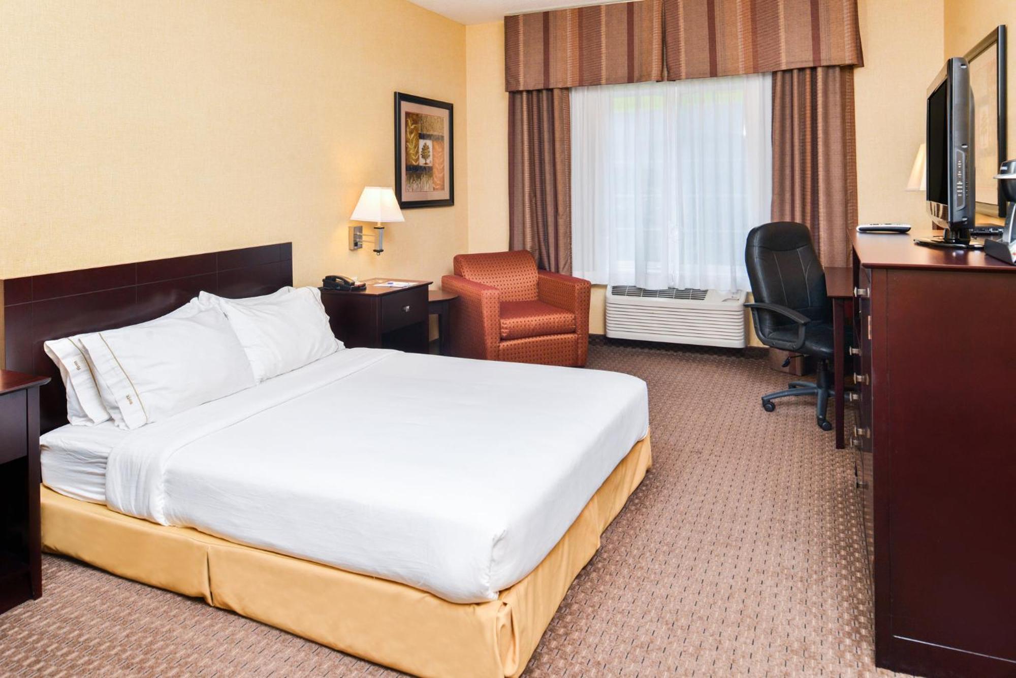 Holiday Inn Express Hotel & Suites Portland - Jantzen Beach By Ihg Екстериор снимка