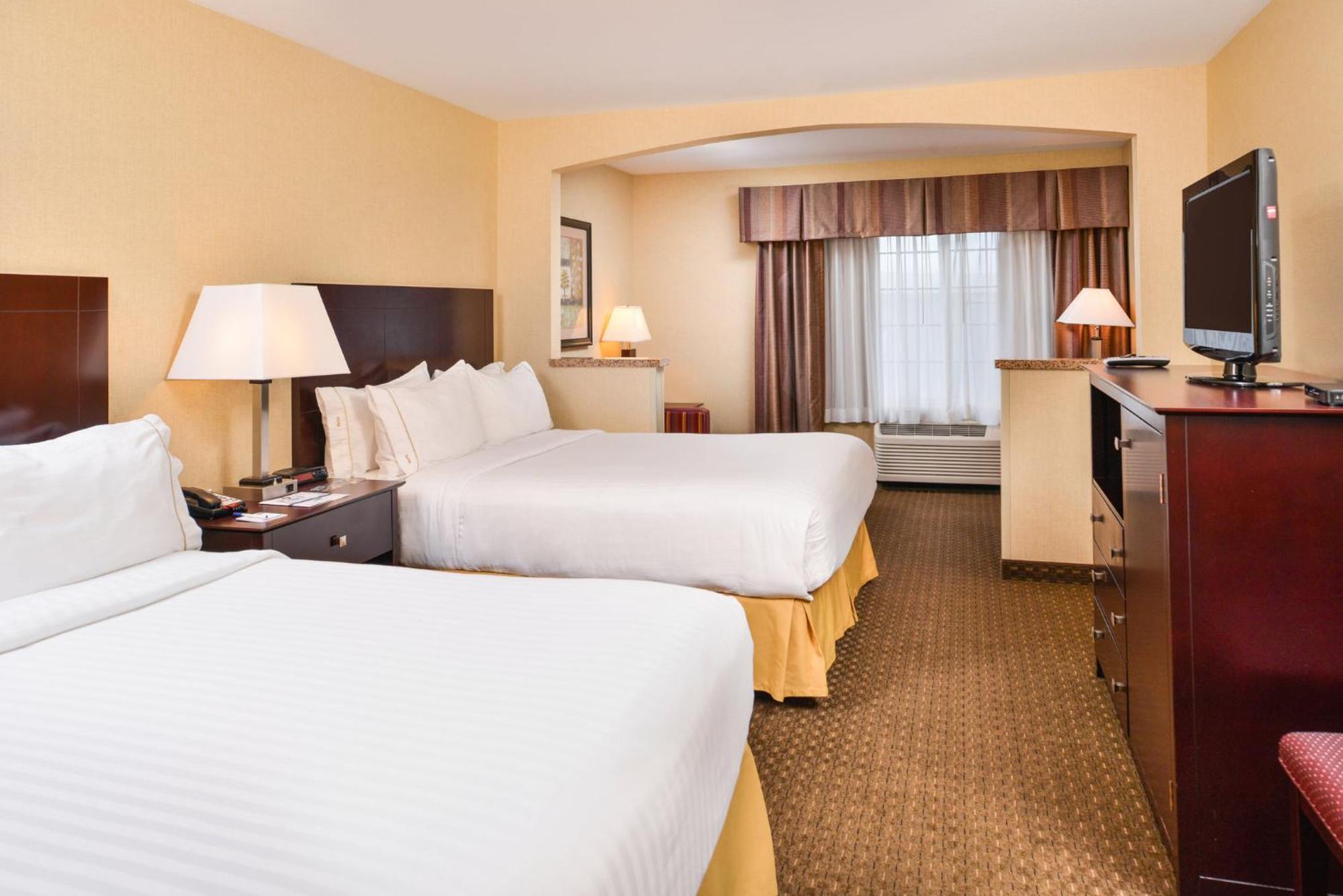Holiday Inn Express Hotel & Suites Portland - Jantzen Beach By Ihg Екстериор снимка